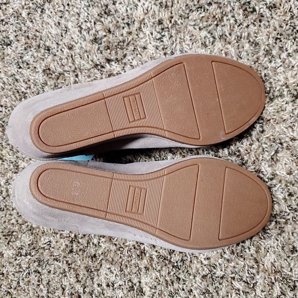 NEW Tom's Kelsey boots - Picture 5 of 5